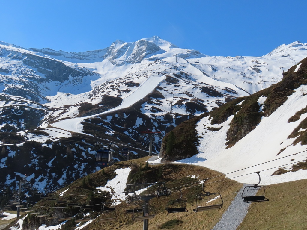 1 Vergleichsbild Hintertux 2025.JPG