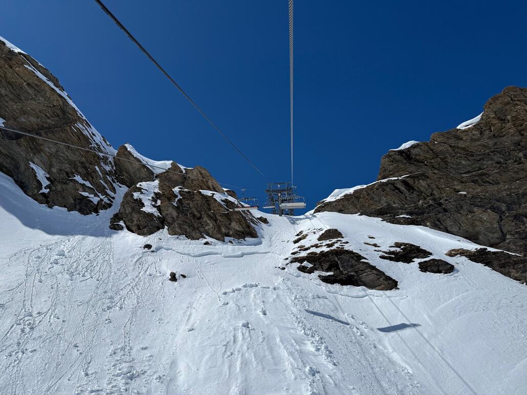 In diese Richtung ist der «Leissières» 6-KSB noch spektakulairer. Es fühlt sich an wie eine kleine Achterbahnfahrt.