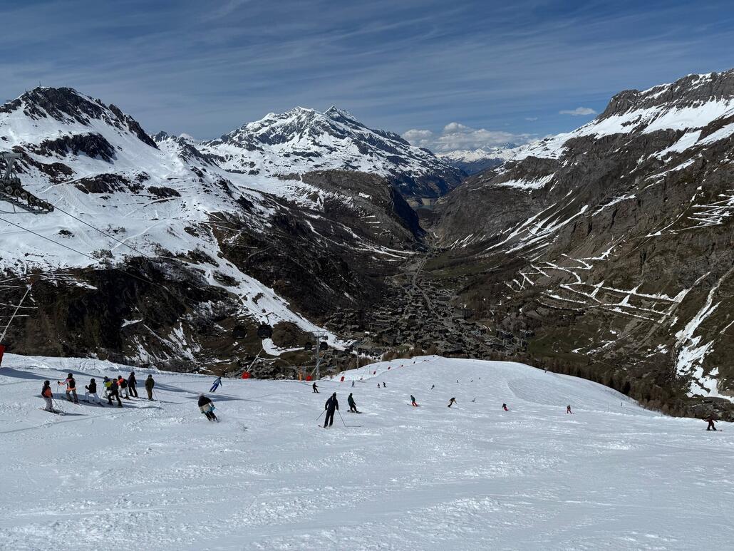 Die Talabfahrt nach Val-d'Isère war dann um etwa 15 Uhr weich und sehr sulzig. Spassfaktor nicht mehr so gross.