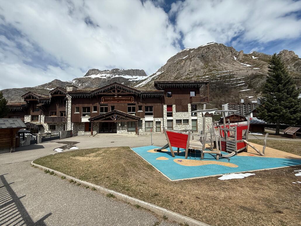 Da meine Freundin Primarschullehrerin ist, gehört ein Besuch an der örtliche Schule natürlich ebenfalls zum Pflichtprogramm.