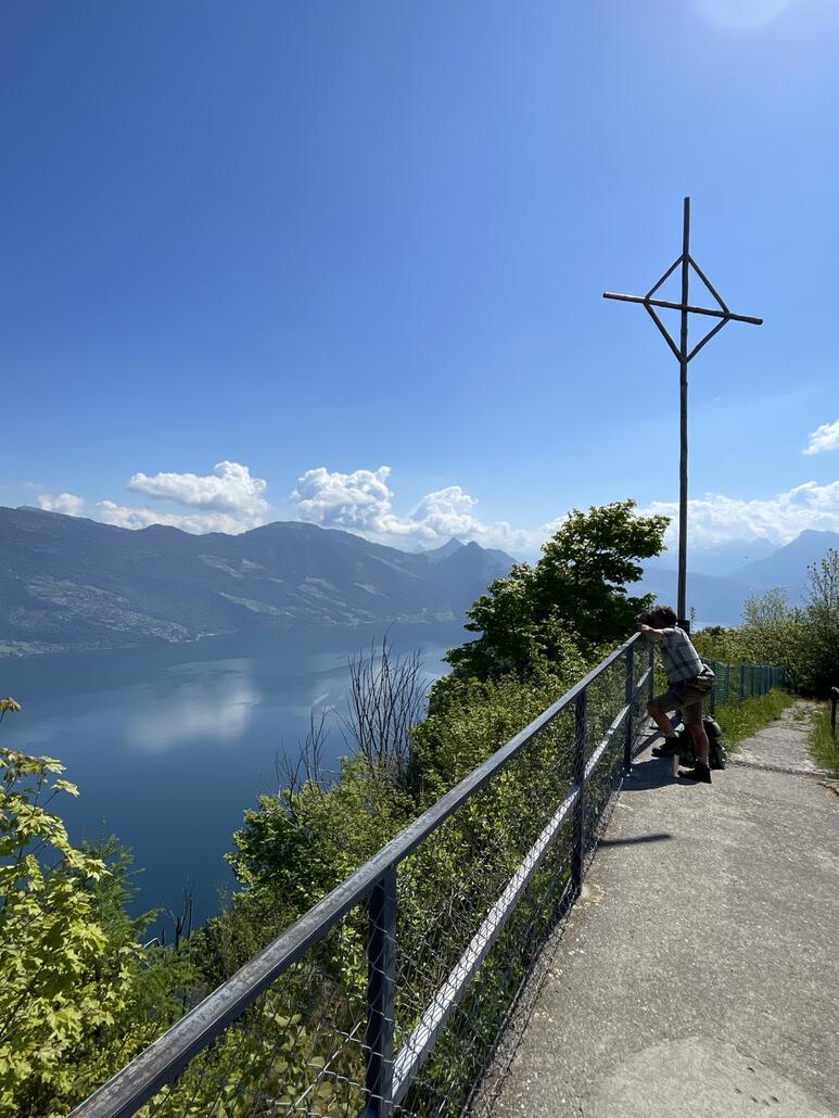Von da aus ist der Aufstieg zum Gipfel vom 1’128 Meter hohen Bürgenstock nicht weit.