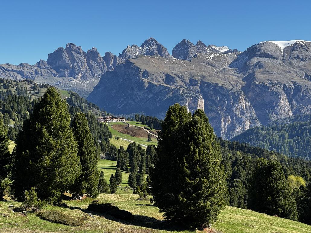 Piz Seteur mit Baustelle