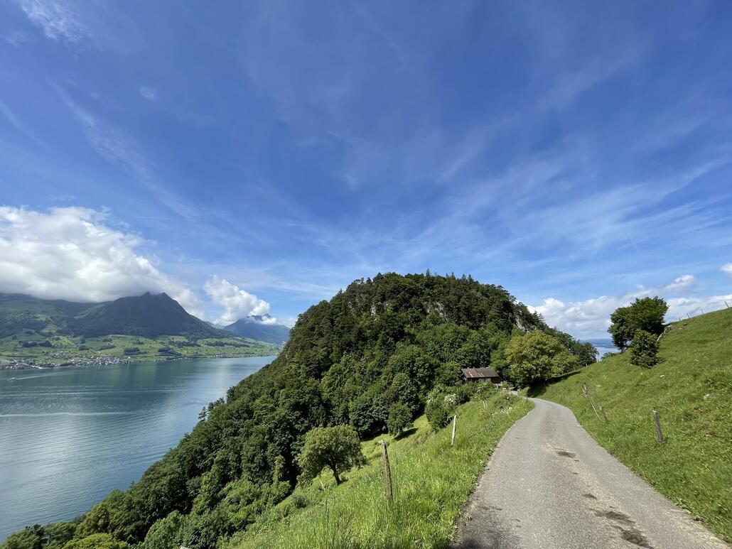 Über die Anhöhe der „oberen Nas“ das wars dann auch schon an Höhenmeter heute.