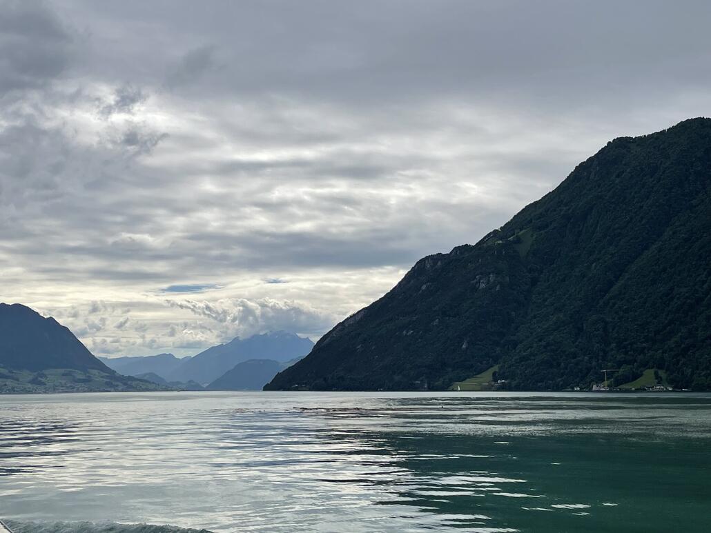 Auf dem Seeweg gehts mit der MS Schwyz zurück nach Beckenried.