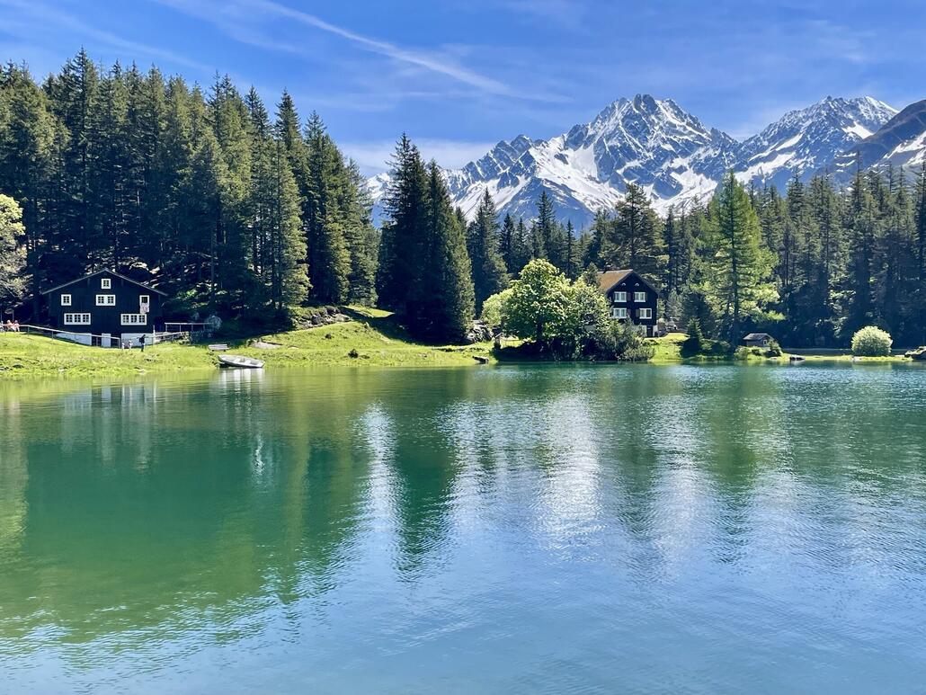 Der Arnisee ist so klischeehaft Schweiz. Aber einfach wunderschön
