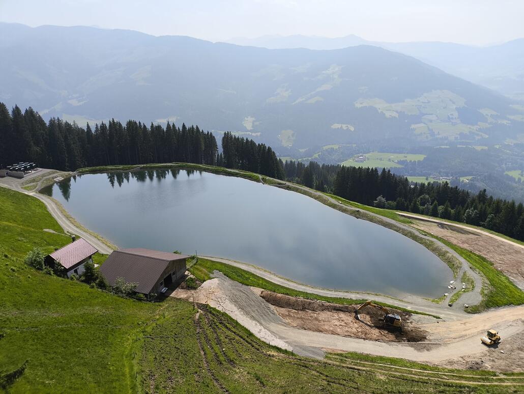 Letzte Arbeiten am Speicherteich