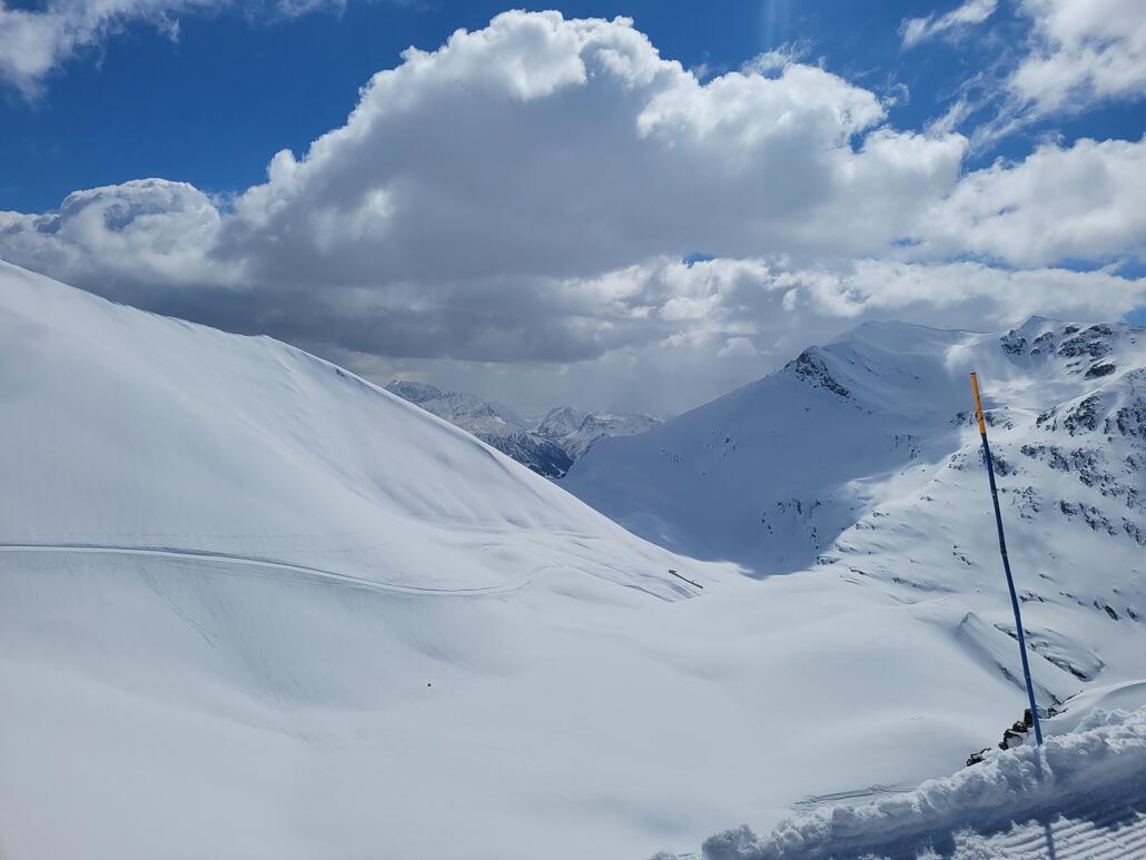 Weiter südlich hängen Wolken - Glück gehabt.