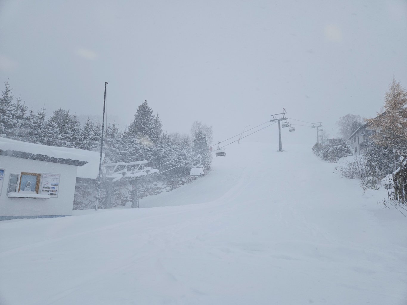 Grundpräparierte Talabfahrt.