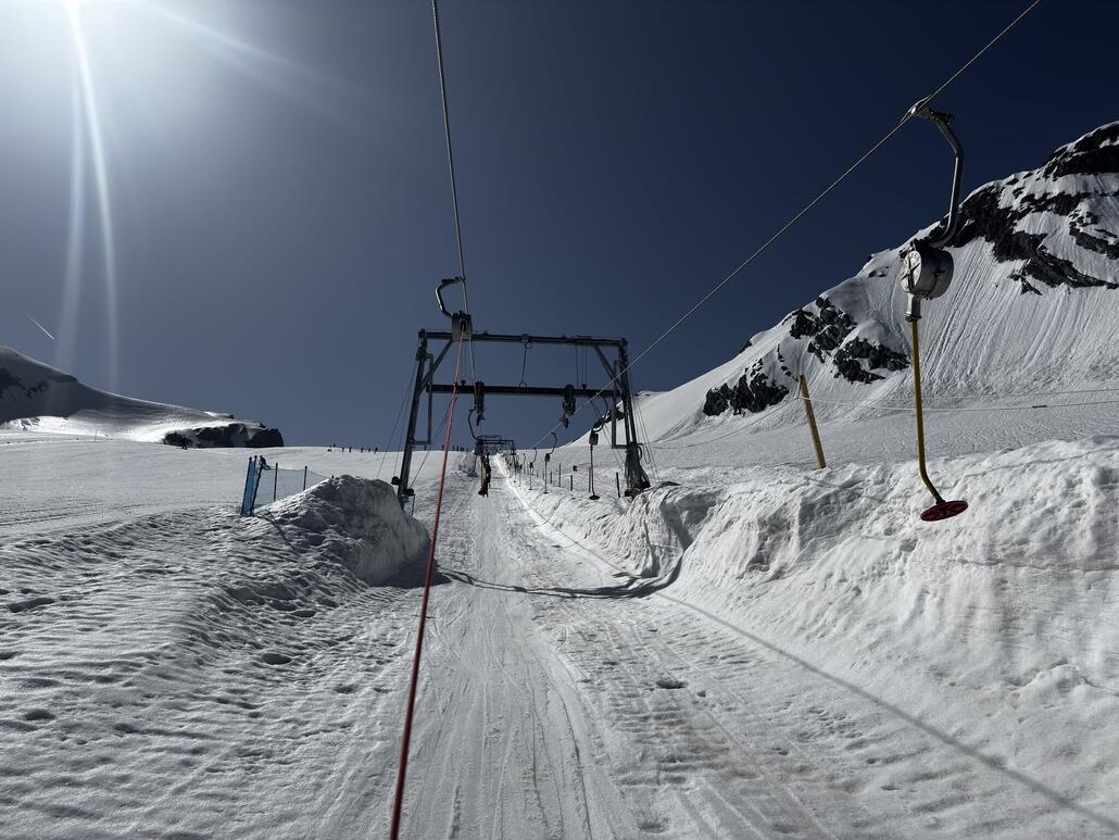 Zuerst fahren wir am Cristallo