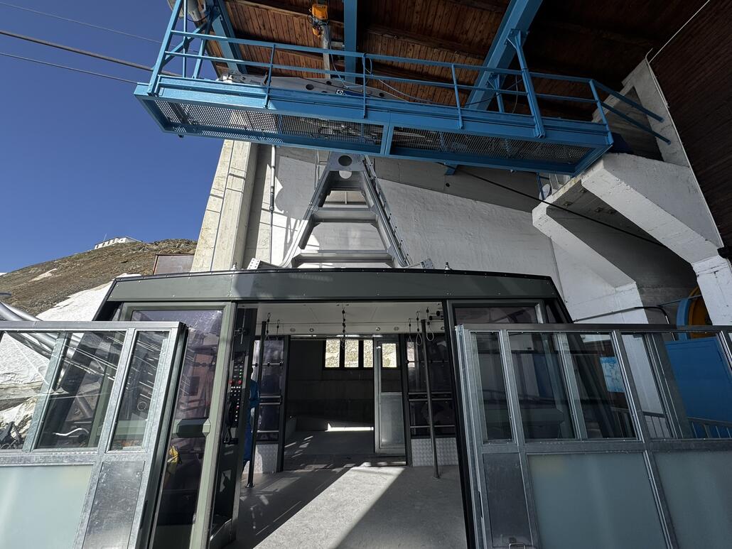 Tolles lustiges Bähnchen. Solche Seilbahnen mag ich einfach.