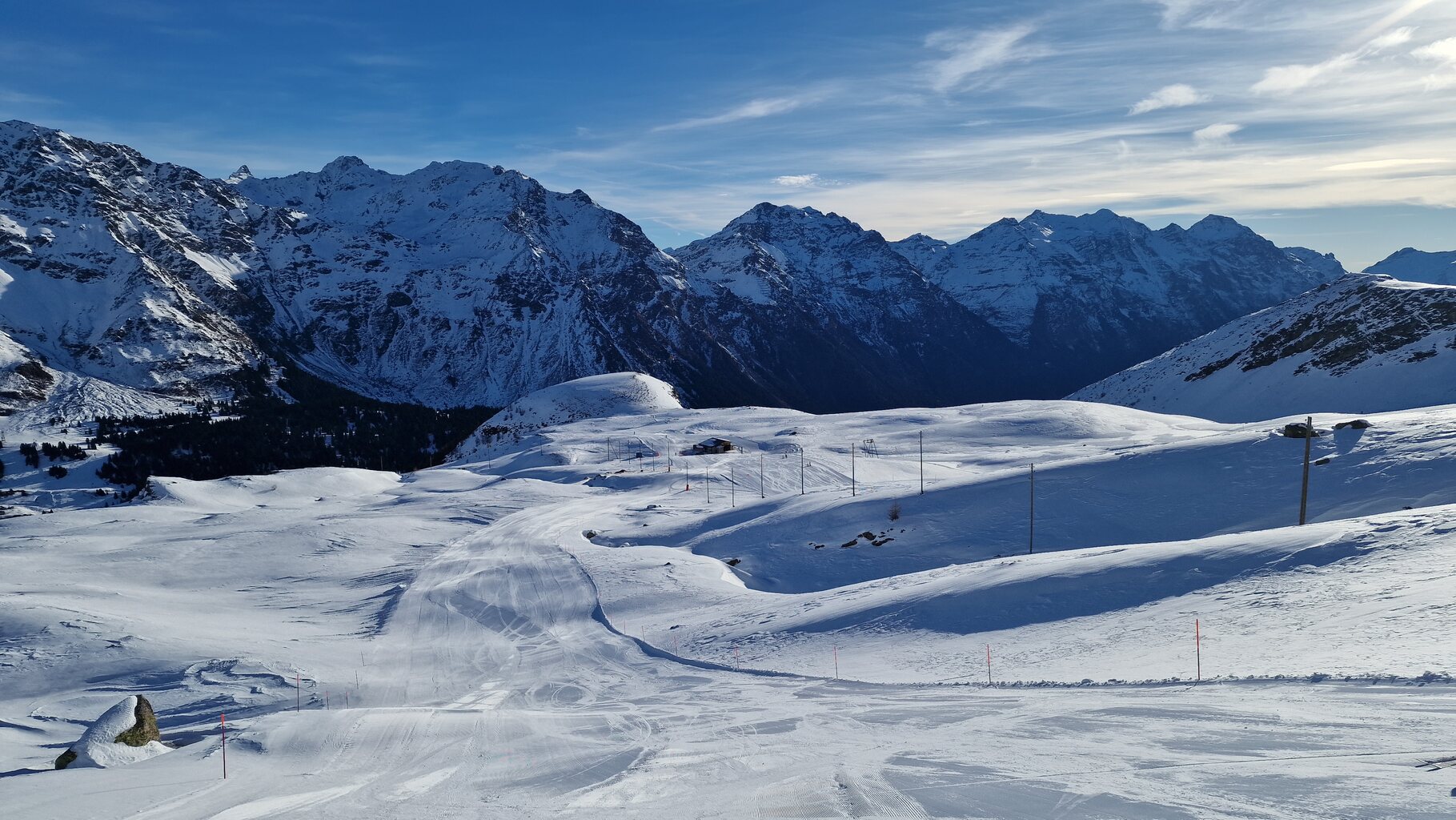 Piste entlang der Sesselbahn Pan de Zucher