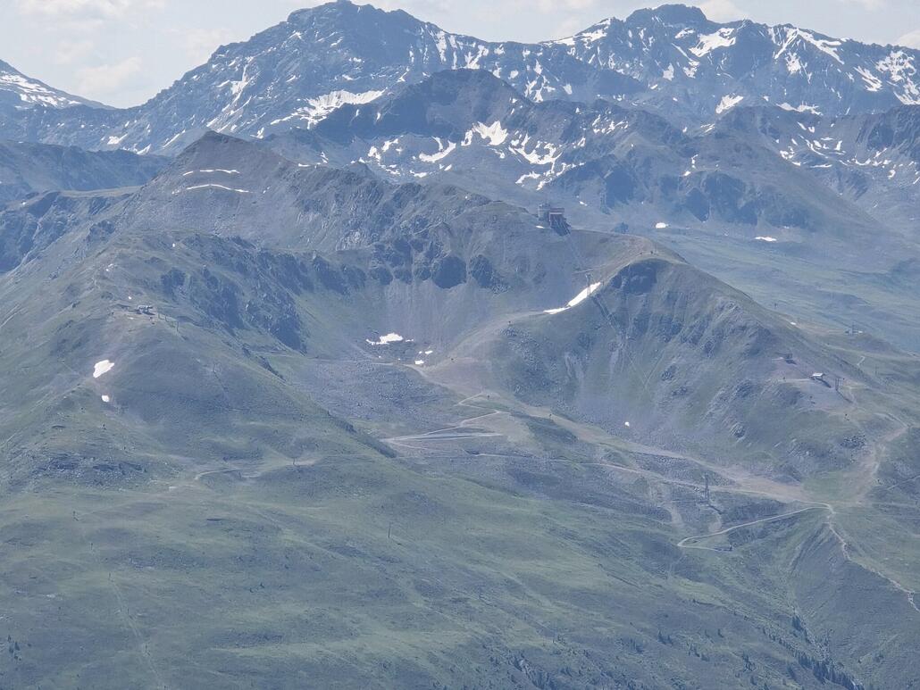 20250622_110433.jpg (627.67 KiB) 729 mal betrachtet Zoom rüber zum Jakobshorn