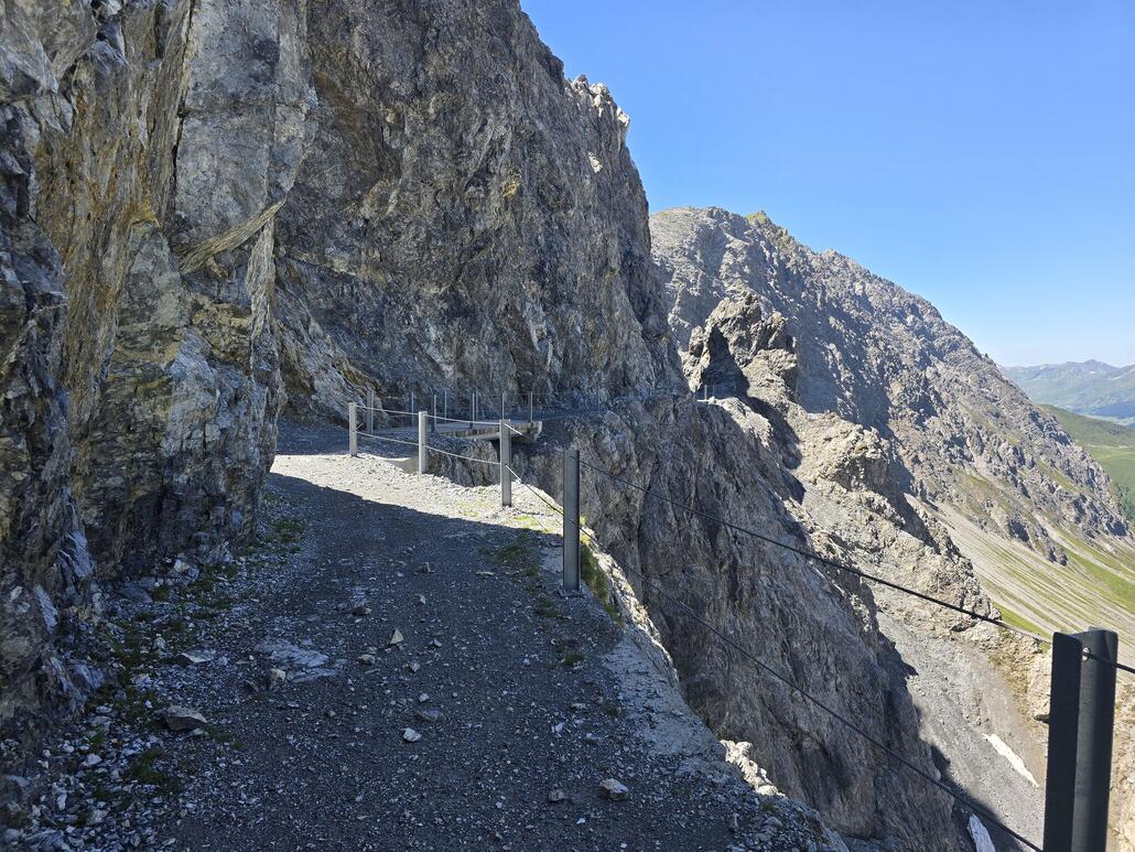 Felsenweg, sehr schön angelegt.