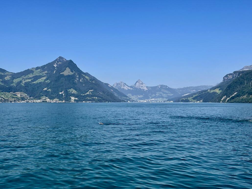 An der Rüttenen gings noch für ein Bad in den See.