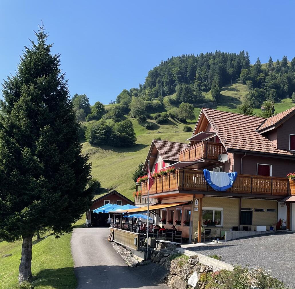 Restaurant, gut erreichbar mit Luftseilbahn