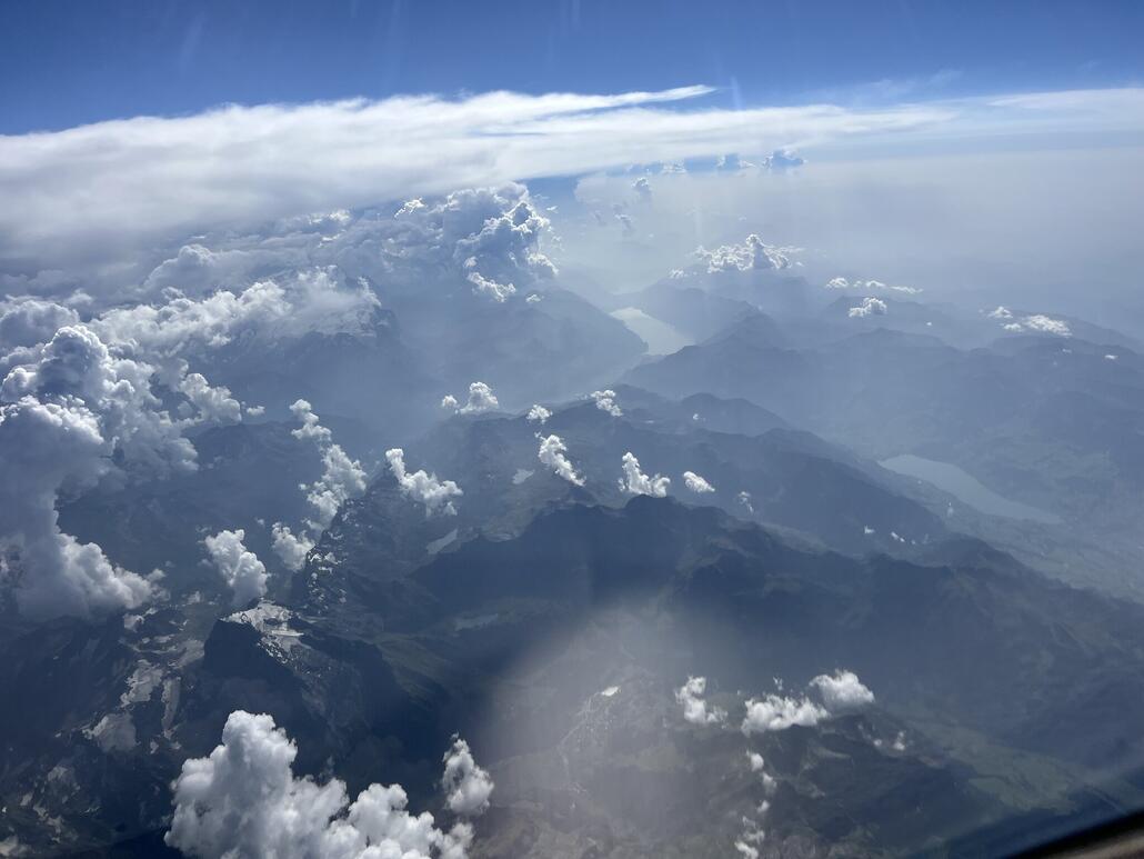 Auf dem nächsten Leg über die Alpen wird es gewitterhaft
