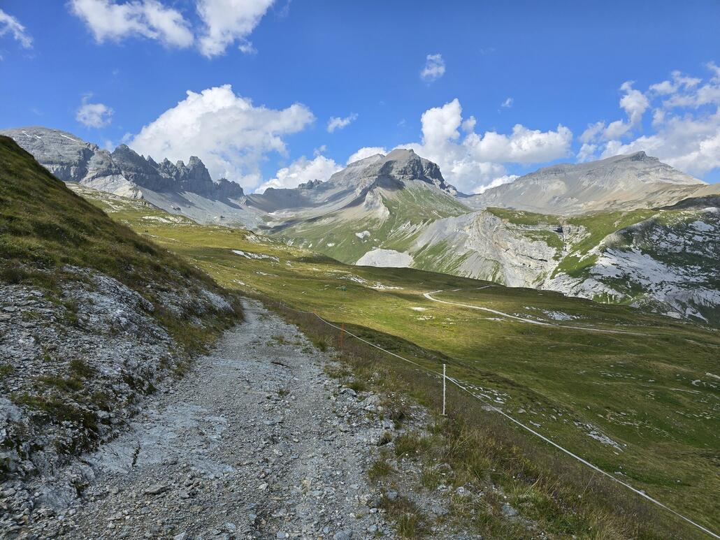 Kurz oberhalb vom Grauberg, nach wie vor dem Verlauf der Piste 12 folgend.
