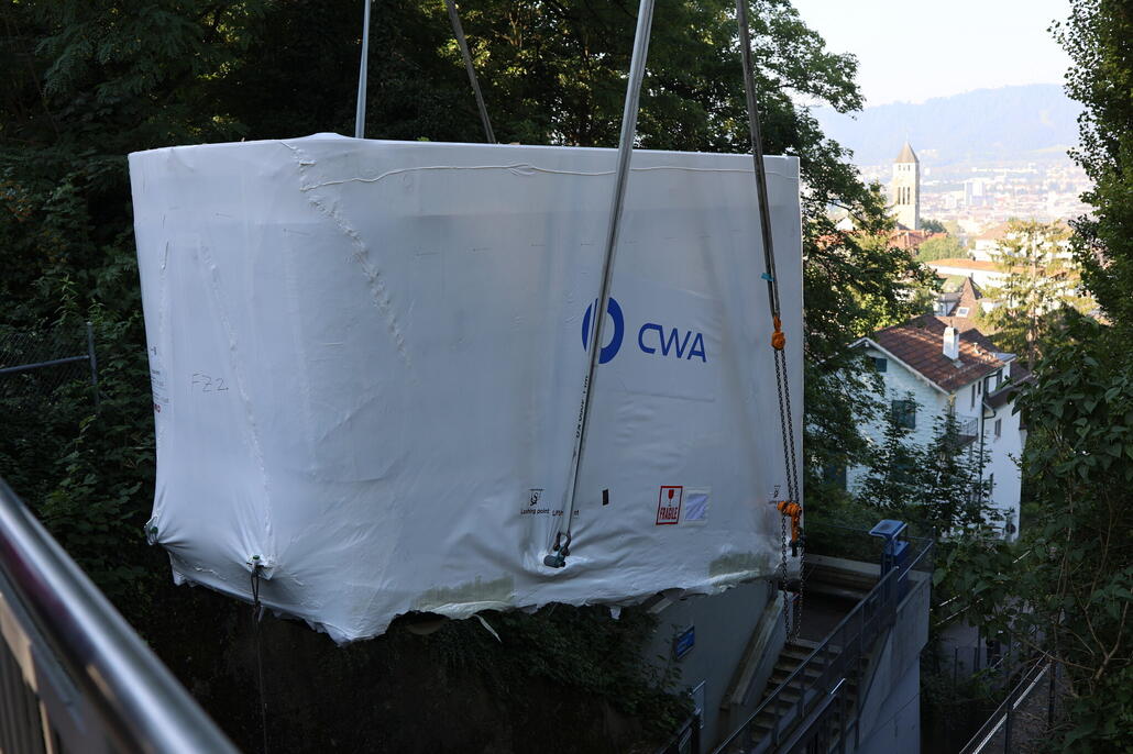 Seilbahn Rigiblick_neues Fahrzeug_Anlieferung_4.JPG