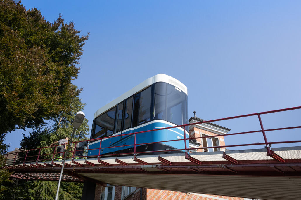 Seilbahn Rigiblick_neues Fahrzeug_quer.jpg