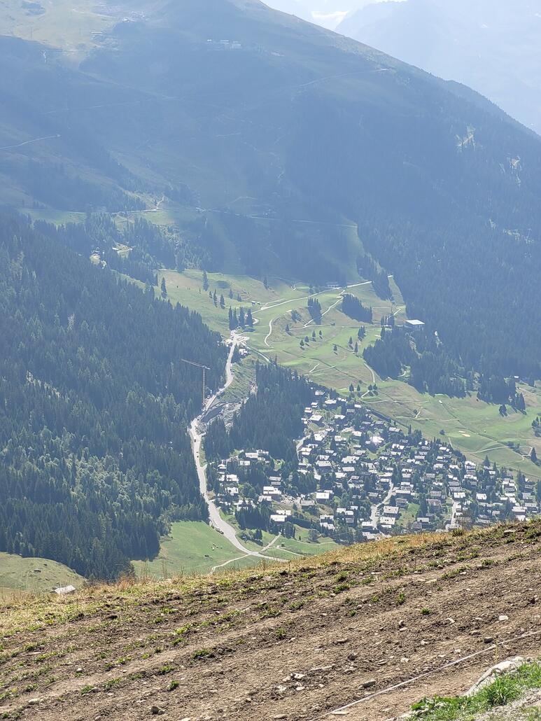 Könnte im Bereich der geplanten Talstation sein oder?