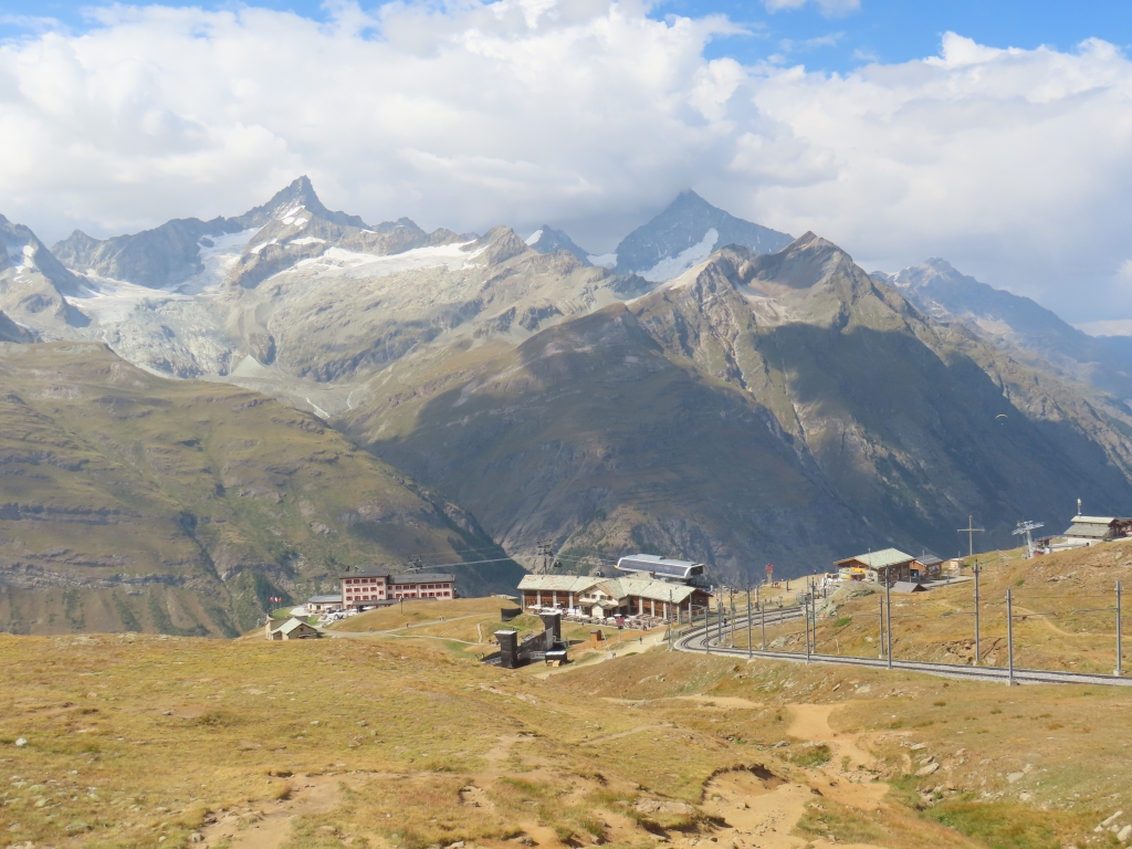 Station Riffelberg und Gleise der Gornergratbahn