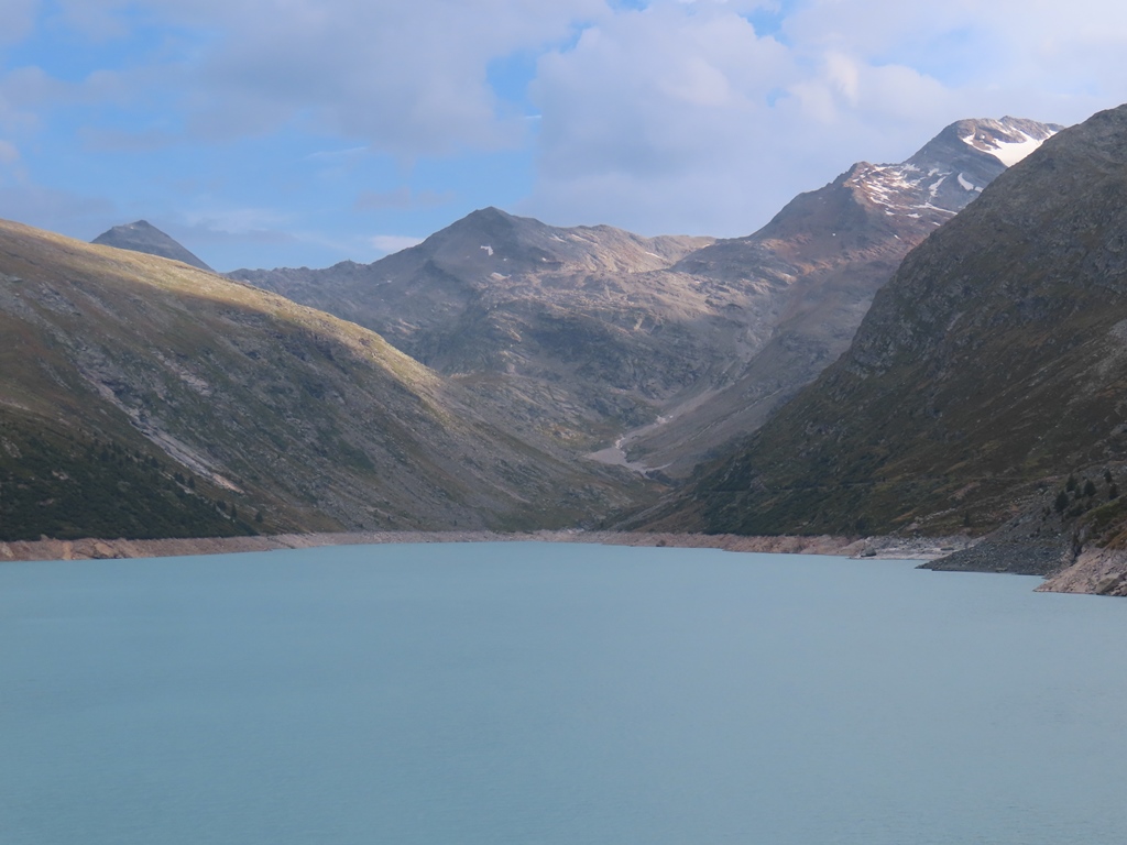 Letzter Blick auf das Ziel des Tages, den Monte-Moro-Pass.