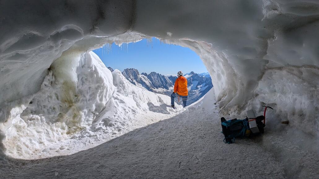 Hier können die Gletscher Wanderer auch raus, nur dass es dann erst mal steil bergab geht!
