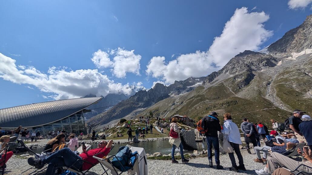 Und es ist auch super gemütlich hier mit Liegestühlen! Ein wahrlich gelungener Tag!