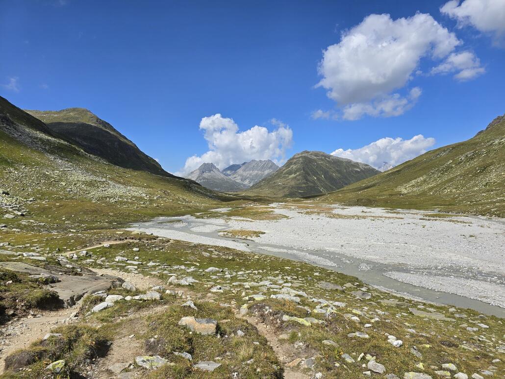 Eine weitere Schwemmebene im Val Maighels.