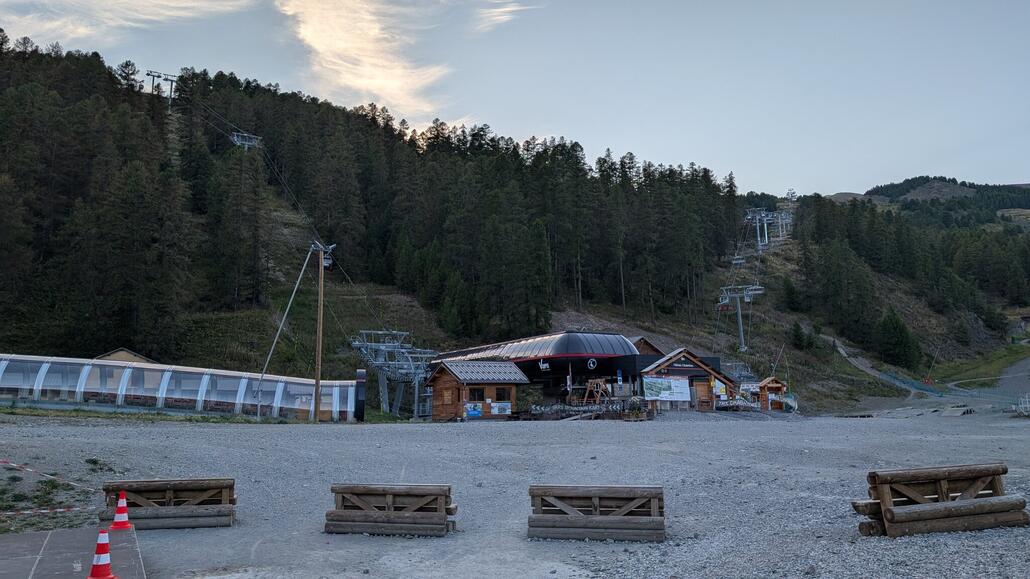 Weiter zum Col de Vars mit Skigebiet Vars (und hoffentlich bleiben sie verbunden mit Risoul 1850)