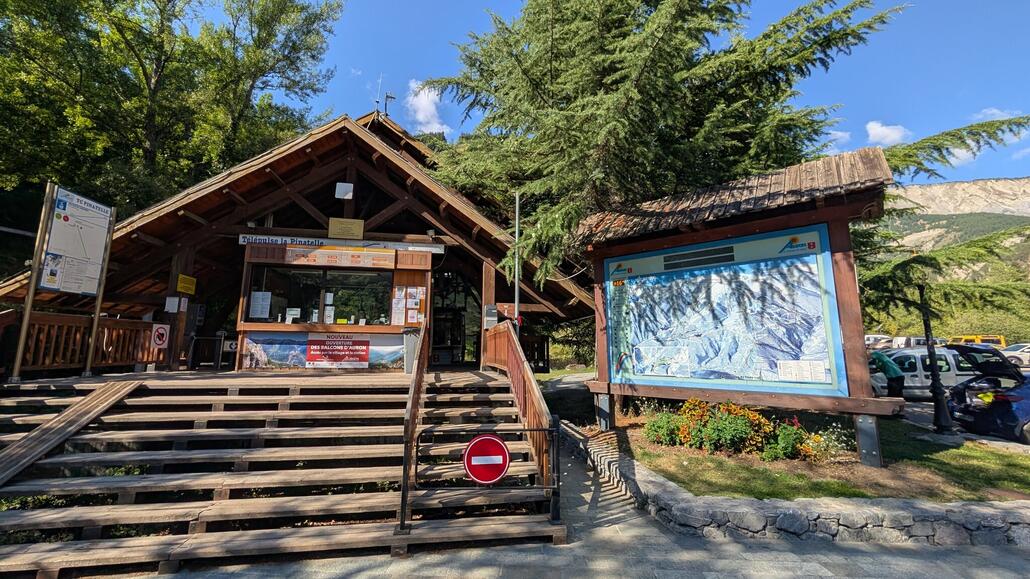 Gondelbahn ins Skigebiet Auron, da würde ich auch gerne mal hin, aber das wird wohl noch etwas dauern, im Winter kommt man nämlich von Norden nicht wirklich gut hin