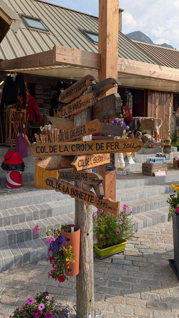 Und viele der Pässe habe ich inzwischen erledigt, auf jeden Fall alle Großen!