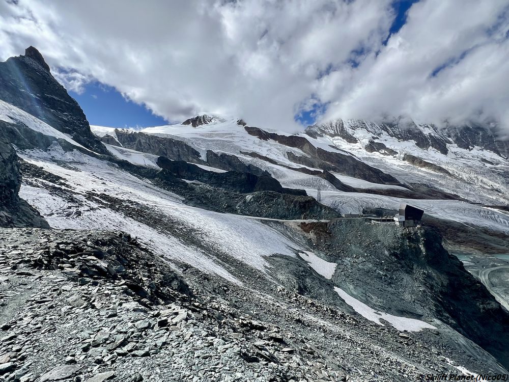 Chessjengletscher und Felskinn
