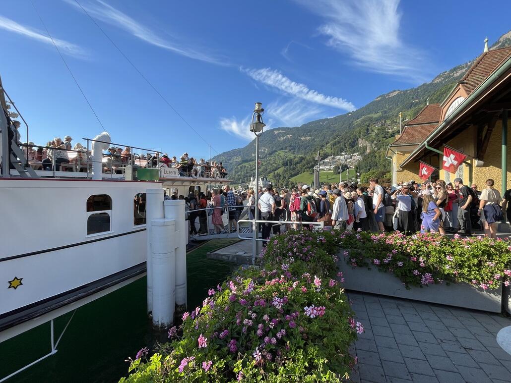 Zum Glück müssen wir nicht wieder nach Luzern…