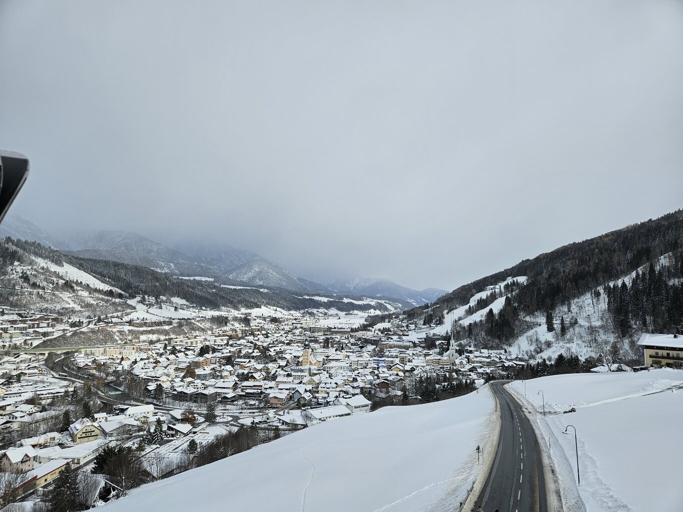 Blicke über Schladming und Hochwurzen.