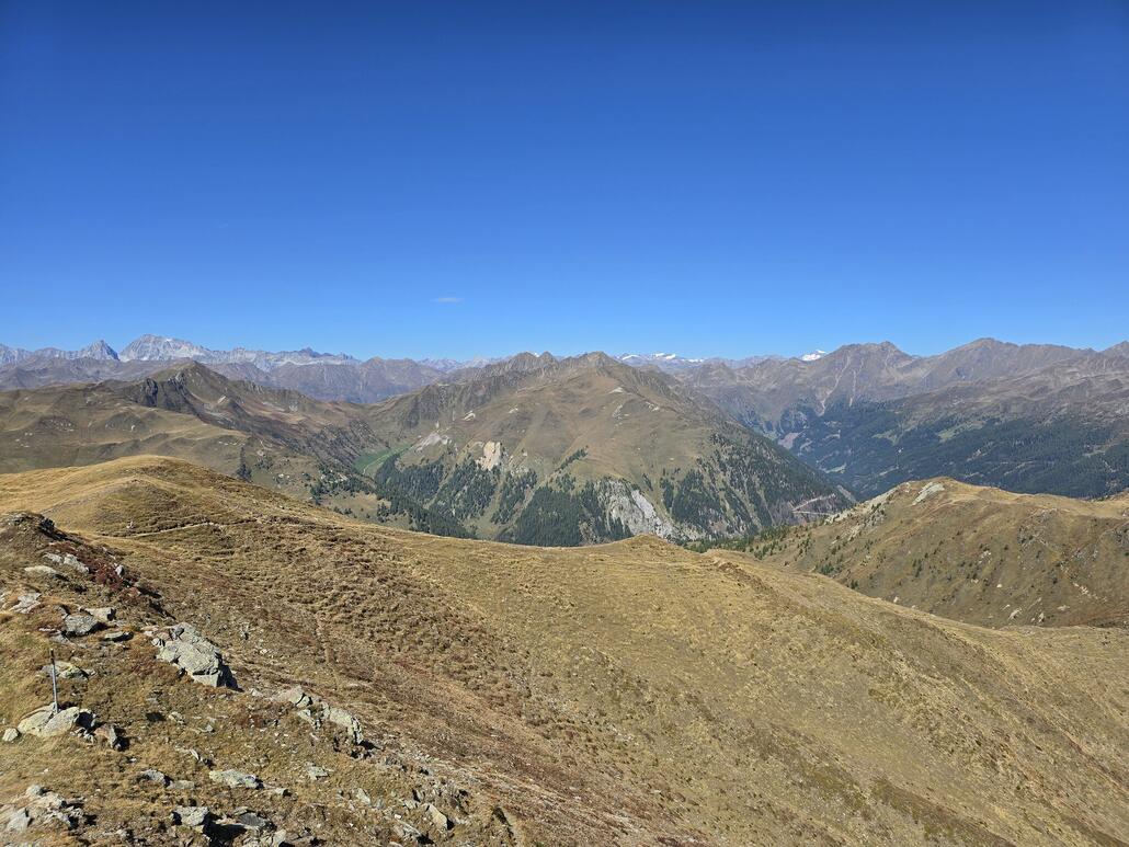 Auf dem Marchkinkele, Blick nach Nordwesten ins österreichische Villgratental