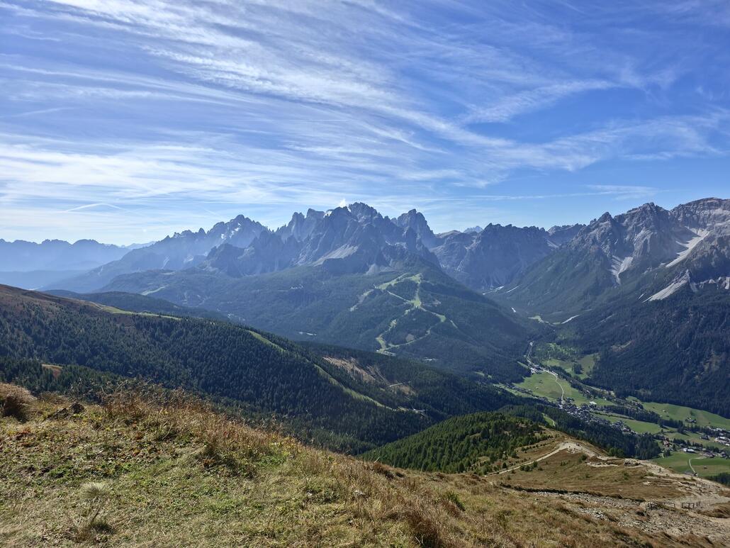 Blick zur Rotwand und Richtung Kreuzbergpass