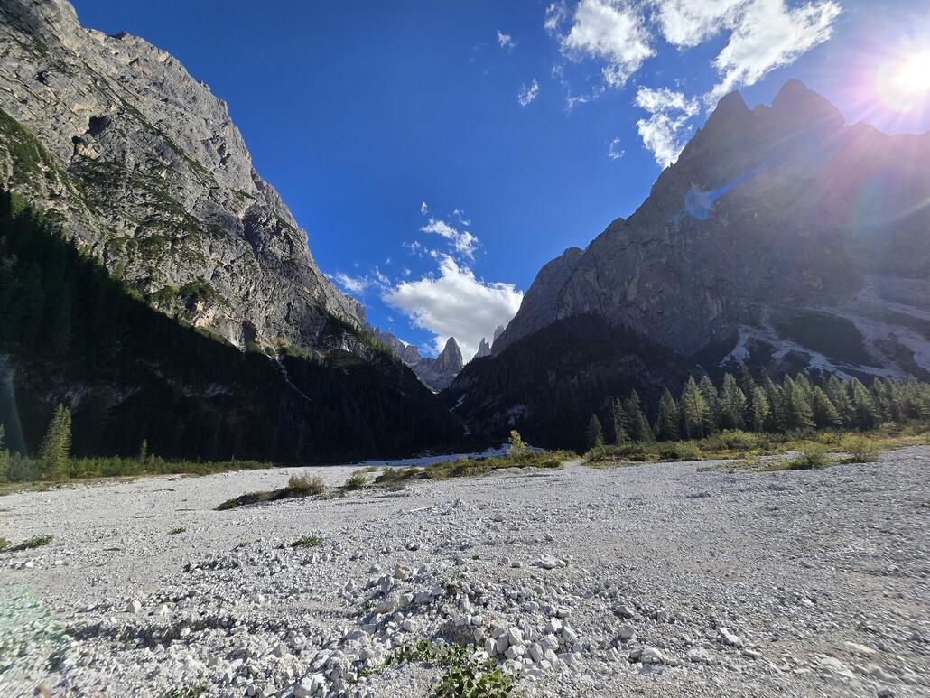 Einige Meter hinter der Talschlusshütte. Hier drehen wir um.