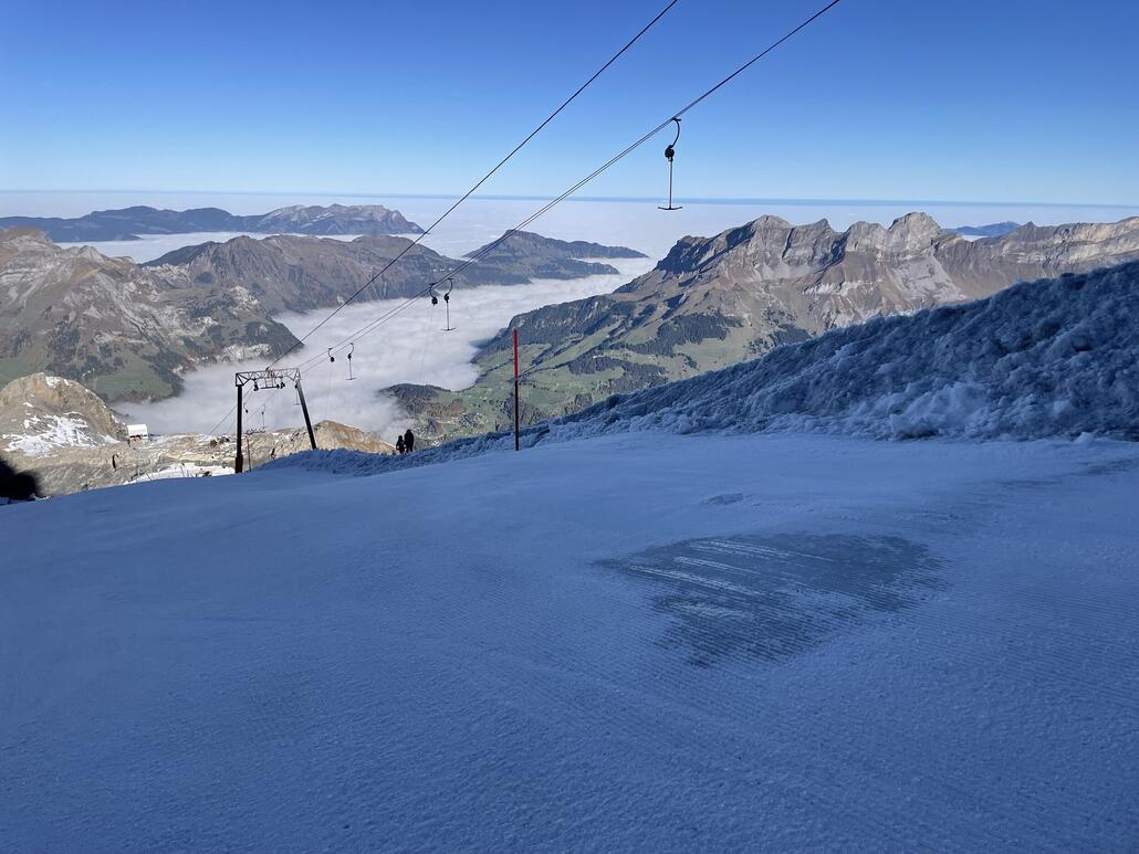 Nur hier gibt es 1-2 einzelne Gletschereis-Platten