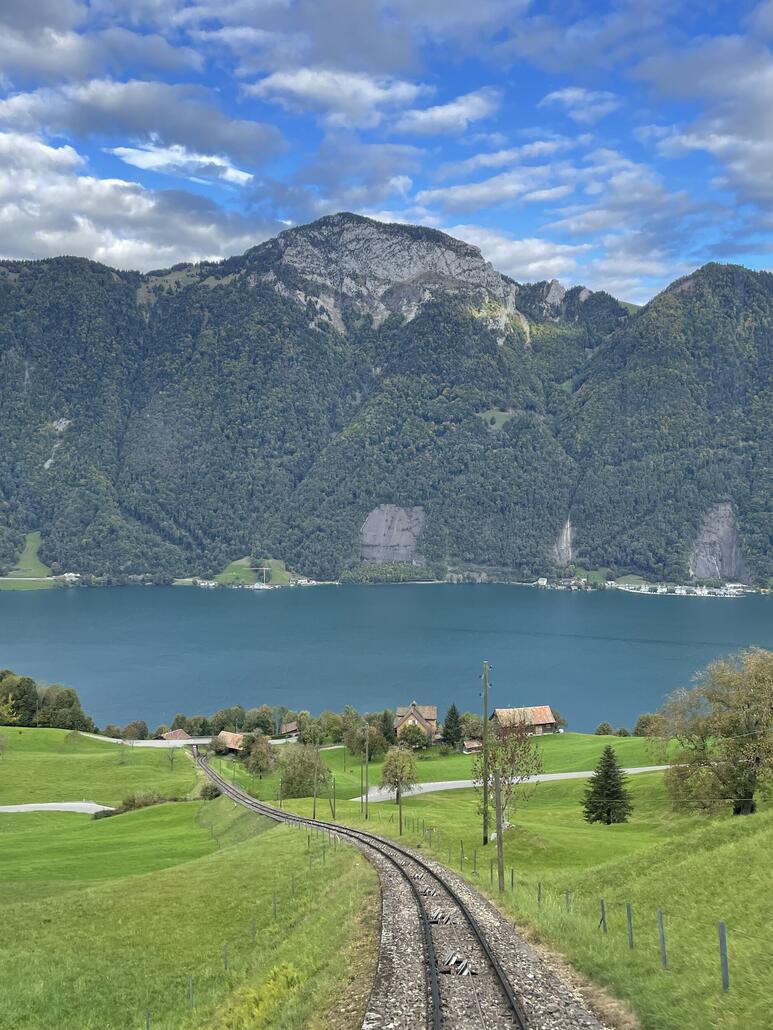 Start in Seelisberg mit der Bahn runter zur Treib