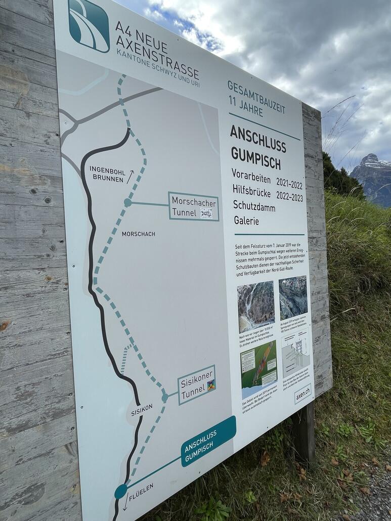 Irgendwann dann nach dem Jahr 2030 gibt es dann die moderne Schnellstrasse durch zwei lange Tunnels. Somit bestehen dann an gewissen Stellen vier parallele „Verkehrswege“ respektive Tunnels, also ein wahrer Schweizer Käse ;)