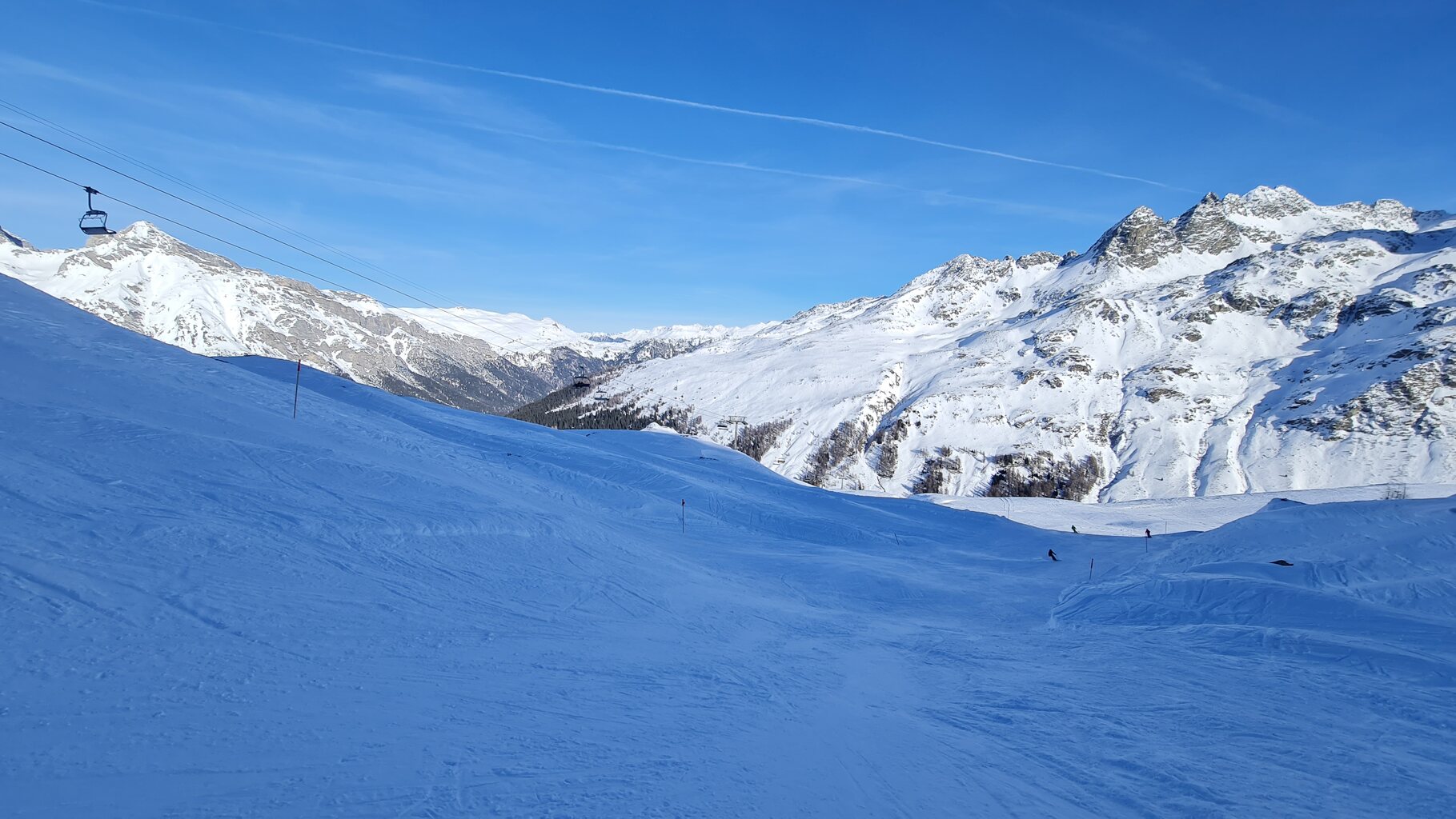 An der Sesselbahn Bodmenstafel wird es nachmittags als erstes schattig. Im oberen Teil war die Piste noch ganz gut zu fahren.