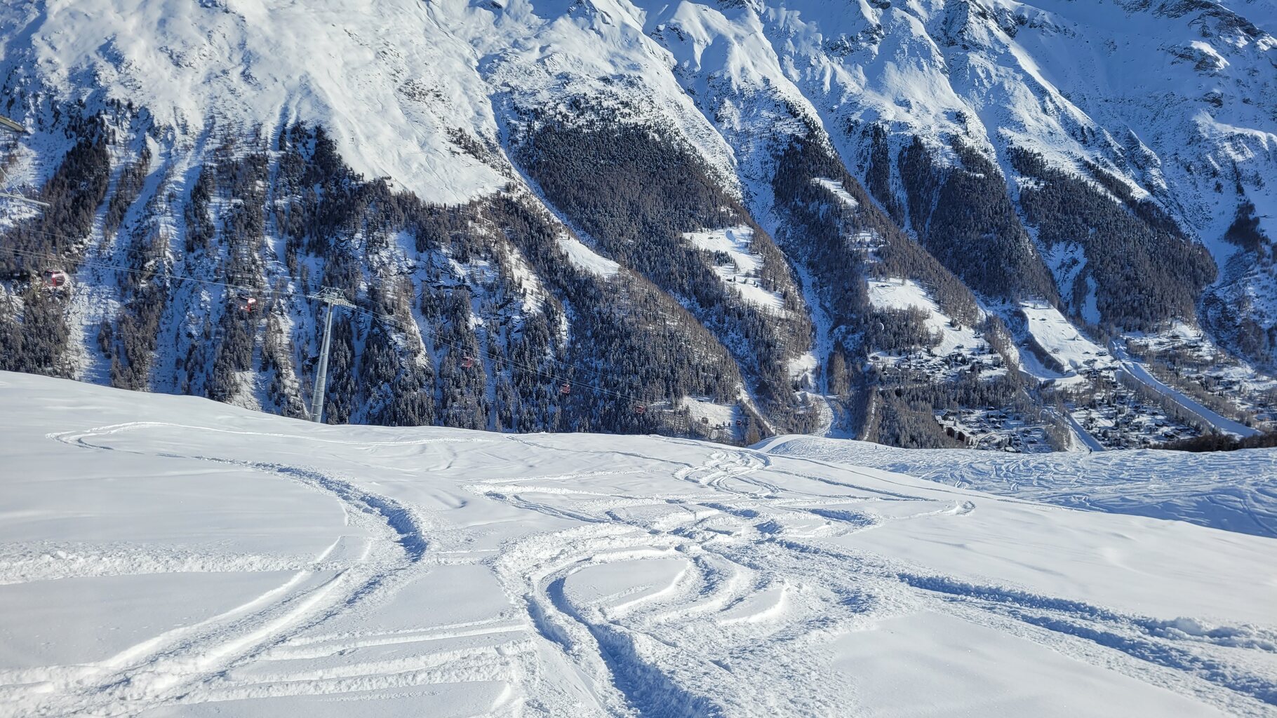 Pulverhang unterhalb von Sorebois