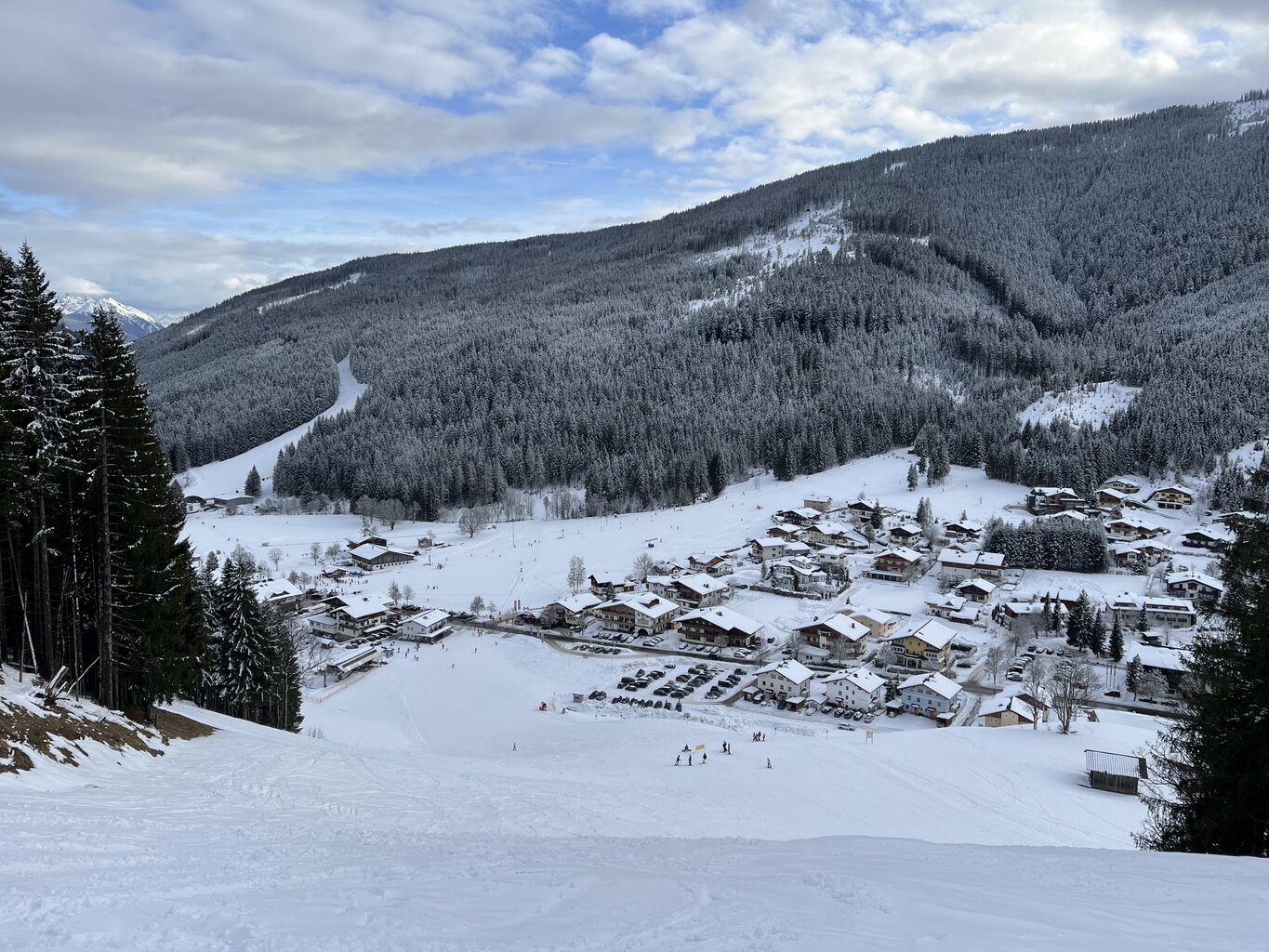 Oberhalb der Grossbergbahn