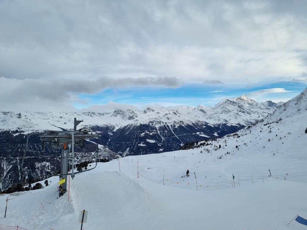 Crêt-Schlepplift. Heute noch zu, lief aber bereits einige Runden