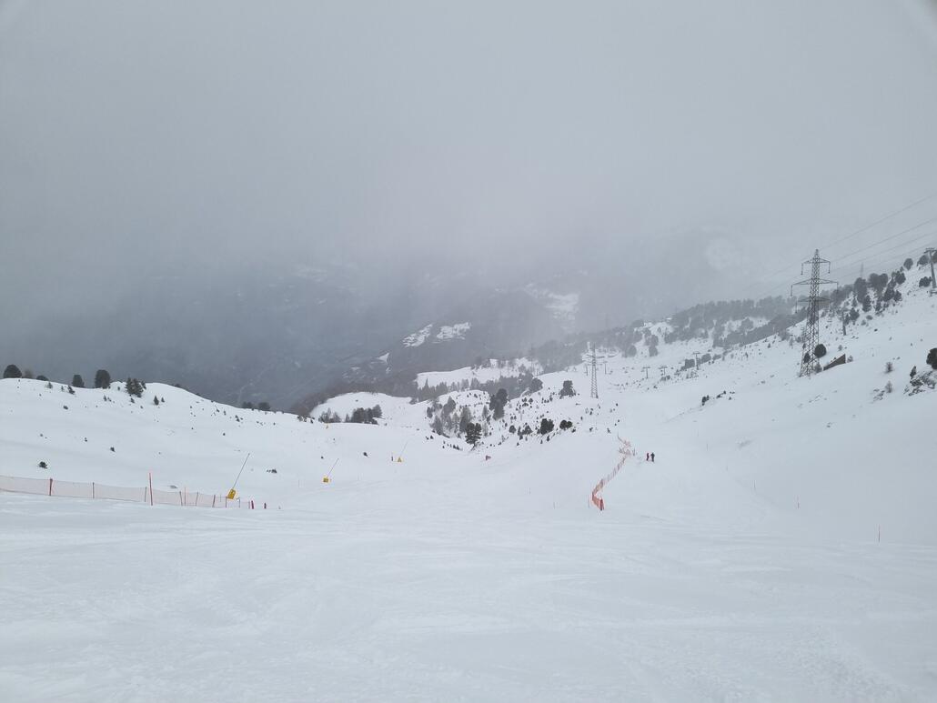 Tolle Pisten im Trainingsbereich. Wetter verschlechtert sich ab 09.30