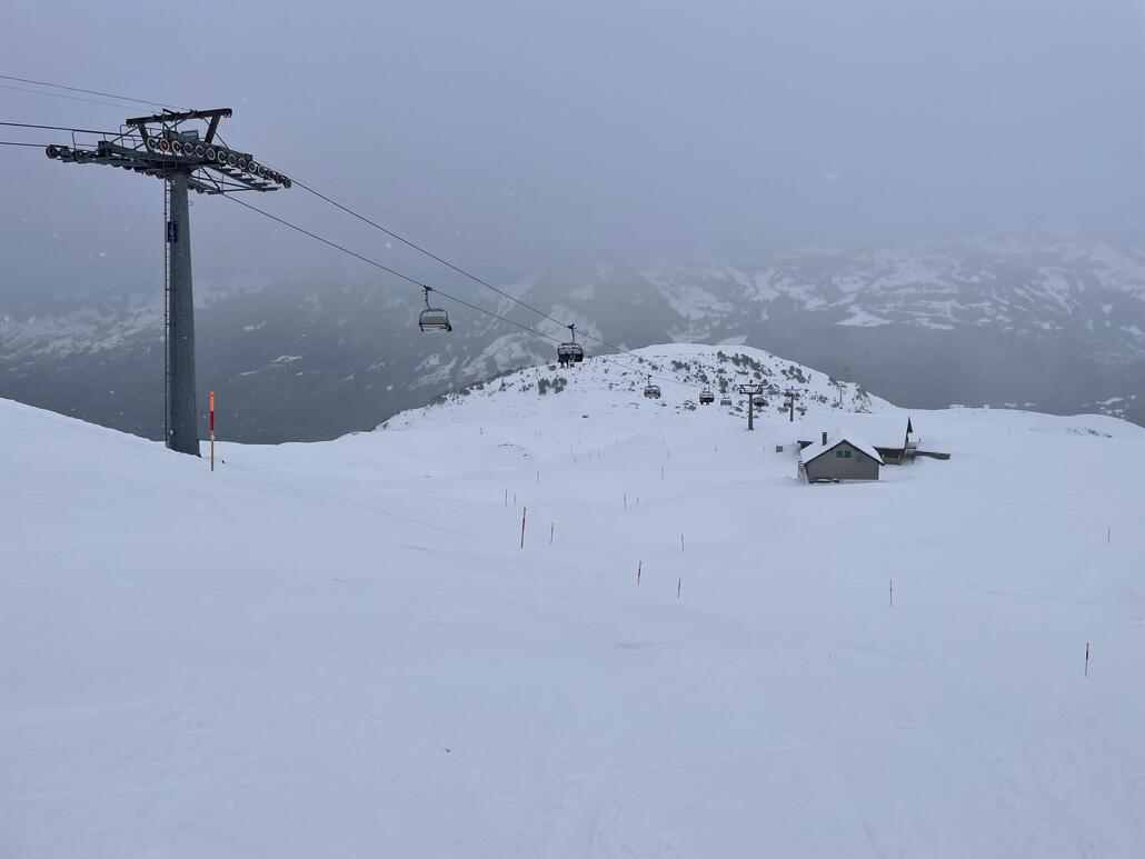 Ab 12:30Uhr machte das Wetter zu und es fing ab Höhe Mettlen stark an zu schneien.