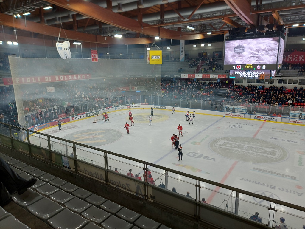 4b Eishockey1.jpg