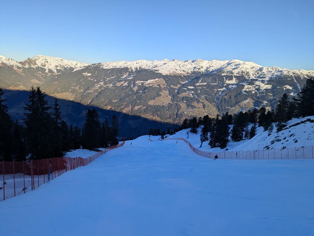 Piste ziemlich blau, ungewohnt, es kam Race Feeling auf