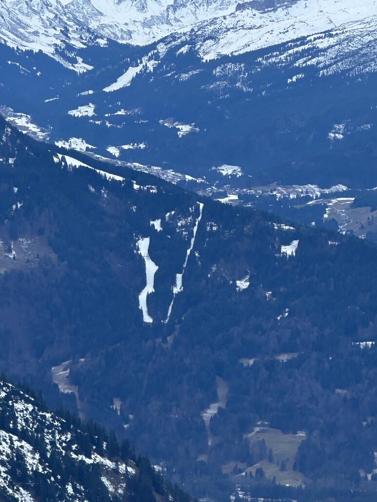 Blick auf den verkürzten Höllwieslift oder?